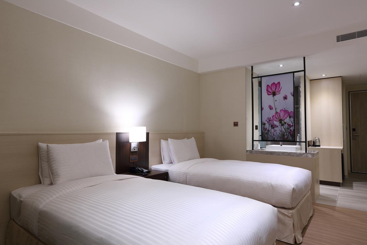 Full Kind Hotel Hualien City Exterior photo
